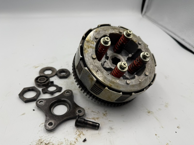 1985 1987 YAMAHA YFM200 YFM 200 MOTO 4 ATV 52H 52 H Clutch Plates & Housing G3