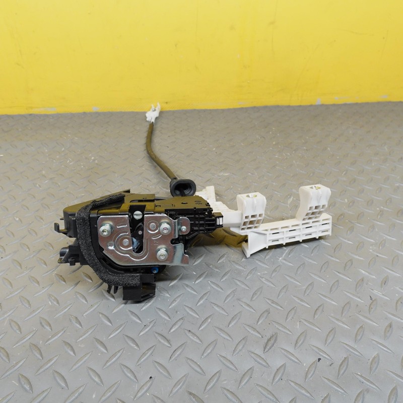 2024-2025 HYUNDAI SANTA FE FRONT LEFT SIDE DOOR LOCK LATCH ACTUATOR 81310P6000
