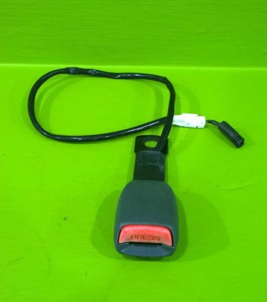 03 NISSAN XTERRA 3.3 AT PASSENGER RIGHT FRONT SEAT BELT BUCKLE OEM 1045-27