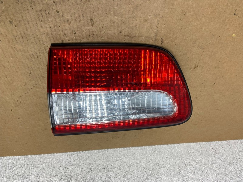 2001 2002 2003 Toyota Sienna Left Driver Lh Side Inner Tail Light OEM AC3107 LK