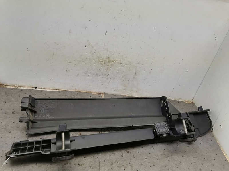 WRANGLER2010-2018 2 Door Passenger Right Door Surround 55395237AH
