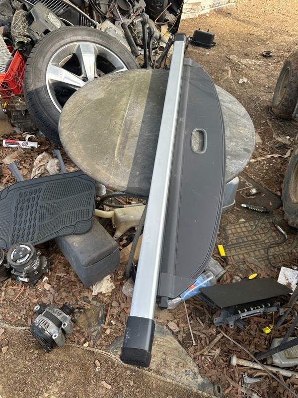 17-22 KIA SPORTAGE OEM RETRACTABLE PRIVACY HATCH CARGO COVER