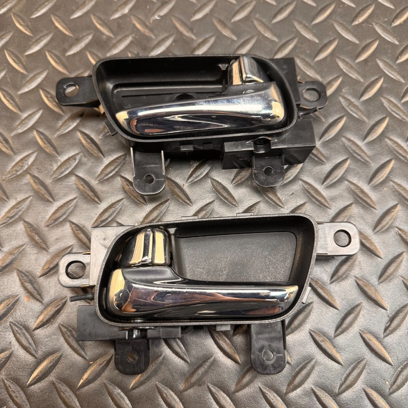 07-14 Infiniti G37s coupe Front Right left Side Interior INSIDE Door Handle OEM
