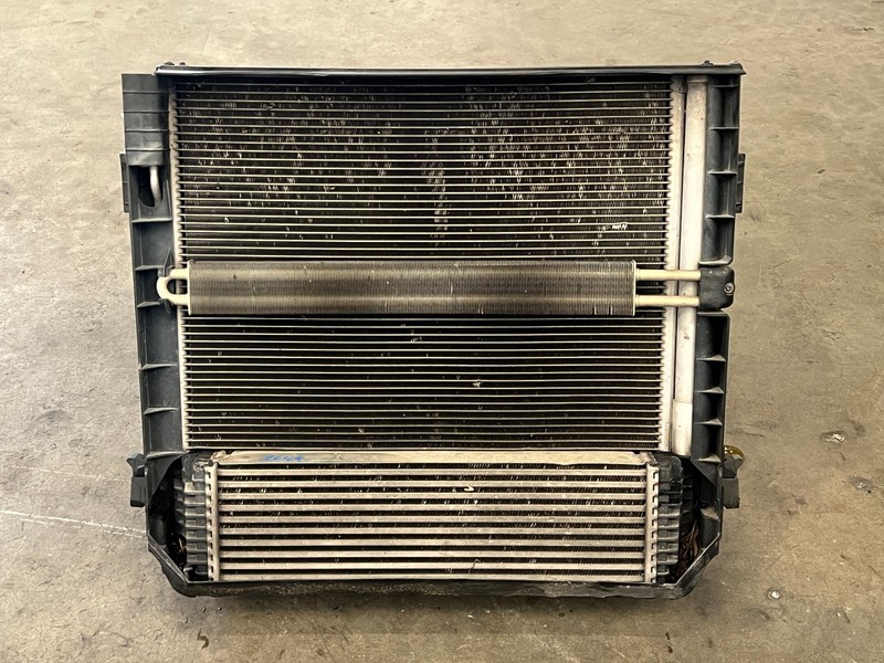 ⭐2008-2014 BMW X6 E71 3.0L COMPLETE FRONT ENGINE RADIATOR COOLIONG OEM LOT2649