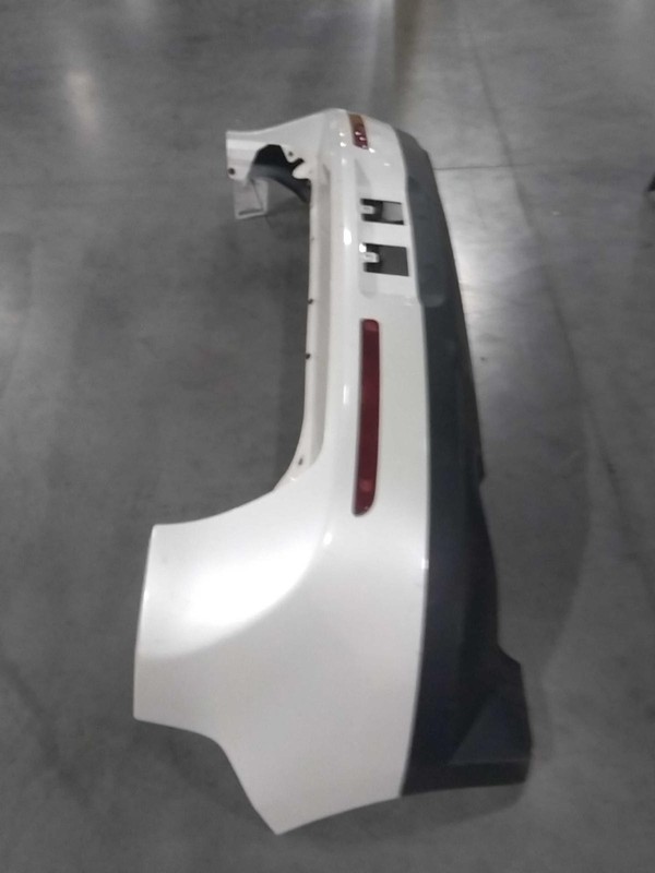 2014 Lincoln MKX White Rear Bumper Assembly OEM 127K Miles BA1Z17810APTM