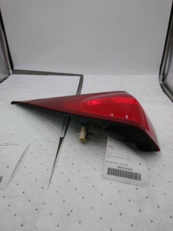 2007 Buick Rendezvous Left Tail Light Assembly White SCRATCHES 138K Miles