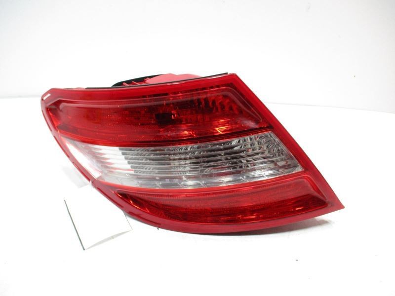 08-11 MERCEDES C-CLASS LEFT TAIL LAMP ASSY W/O LED CLEAR W204 TYPE 32767