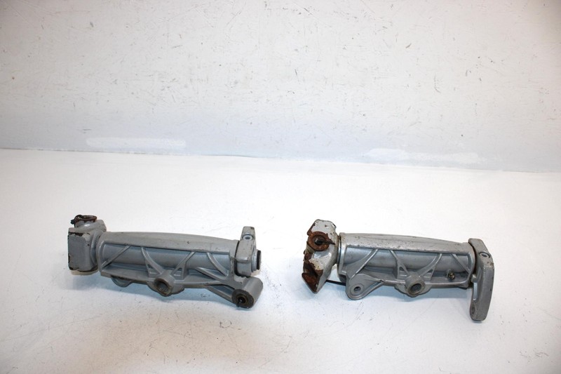 07 Arctic Cat F1000 Efi OemSteering Knuckle Set 2703-220 2703-221 SA252
