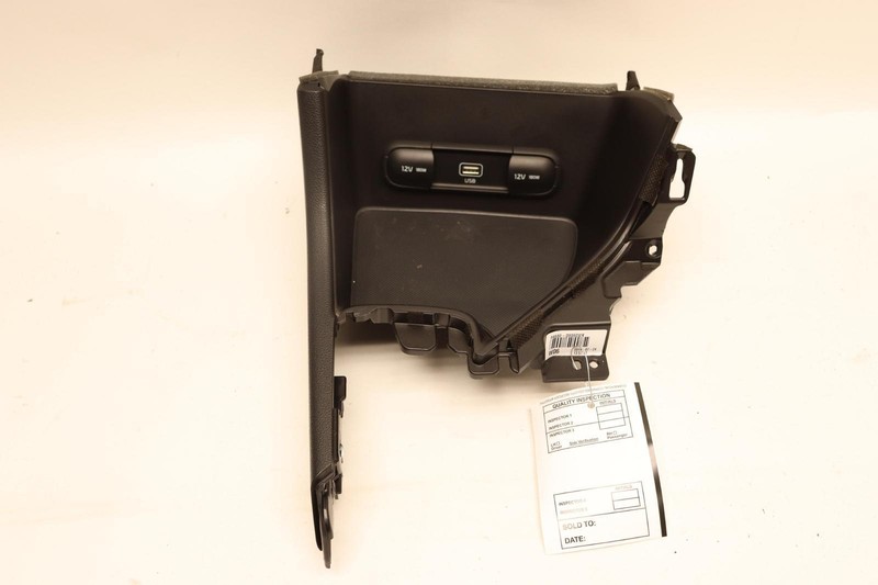 2020-2022 KIA SPORTAGE CENTER CONSOLE TRAY COMPARTMENT W/ USB OUTLET OEM