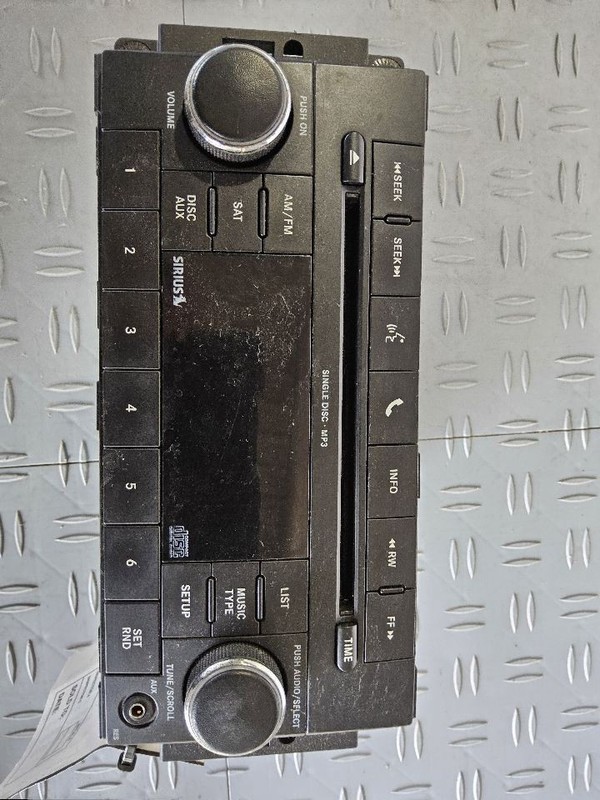 2009-2011 Dodge Caravan Radio Receiver w/o Navigation w/Satellite Radio