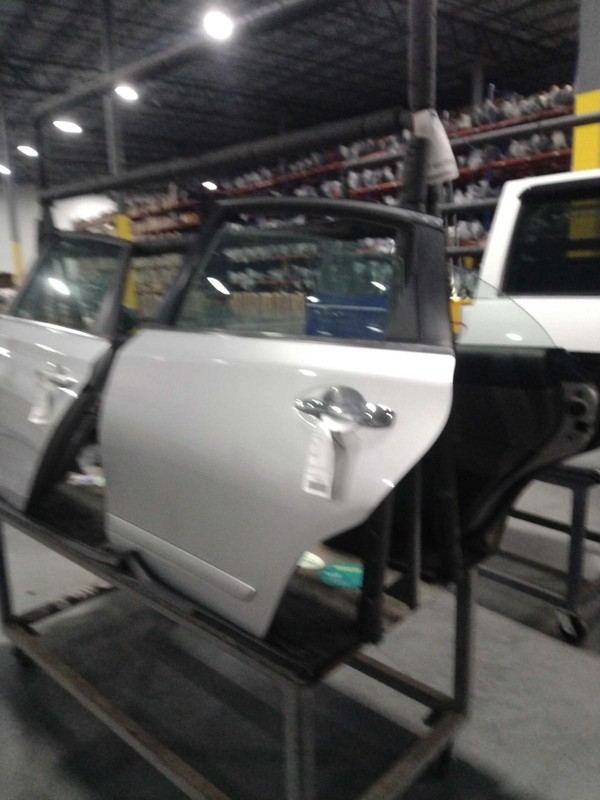 2014 Nissan Altima Left Rear Door Silver OEM 480730 186K Miles