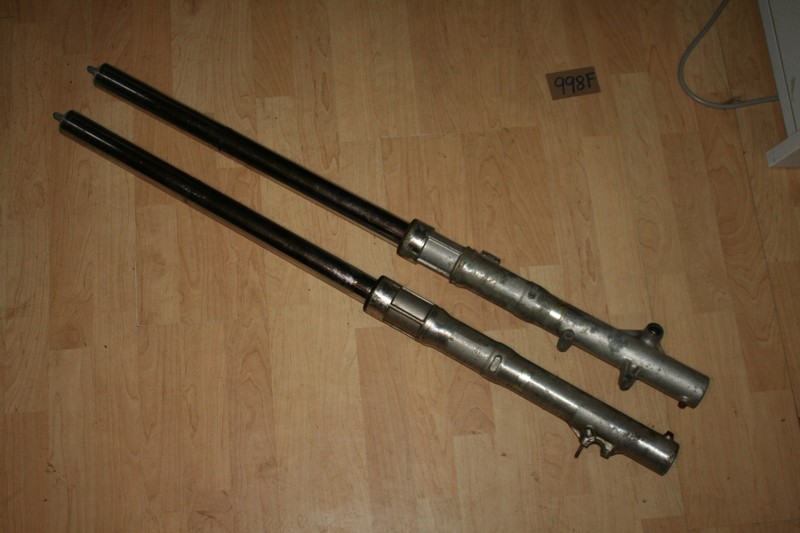 1984 Honda CR 250R Front Suspension Forks Tubes Legs OEM 84B