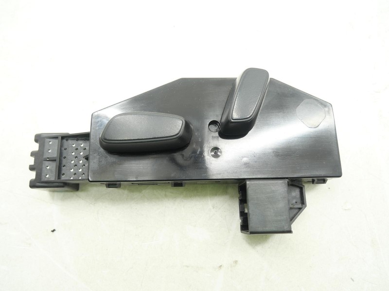 Used Front Driver Left Seat Adjustment Switch 2016-2024 Chevy Camaro SS 6.2L OEM