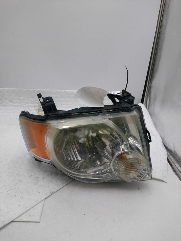 2009 Ford Escape Right Headlight Assembly - Cracked Lens, 129K Mileage
