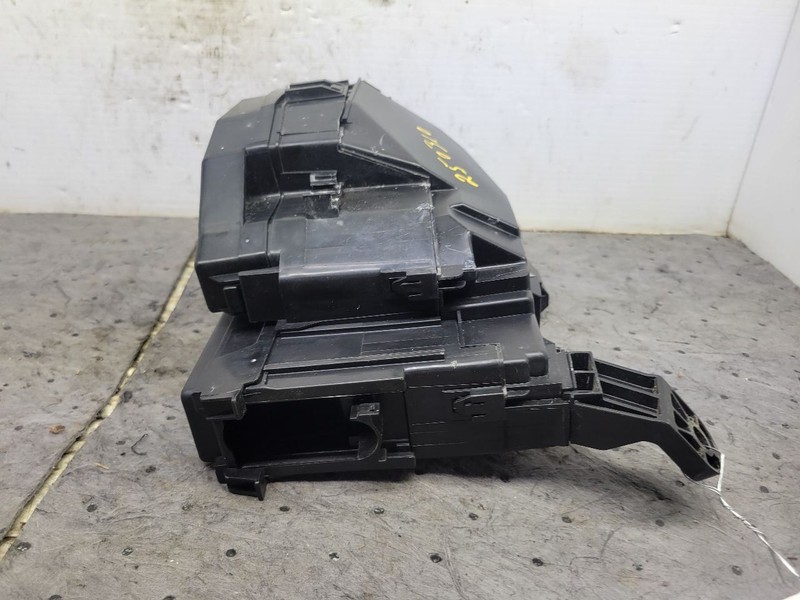 Fuse Box Engine Fits 15-23 MURANO 1642831