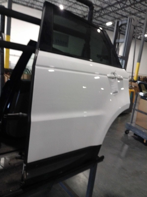 2015 Land Rover Range Rover Sport Left Door White 376921 Used 133K Miles