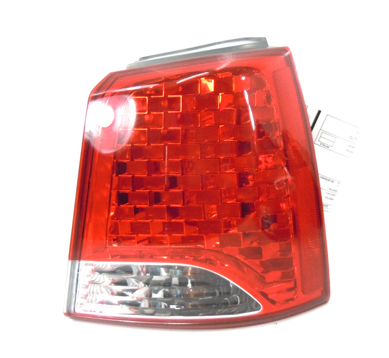 2011-2013 Kia Sorento Quarter Panel Mounted Tail Light Passenger Right OEM
