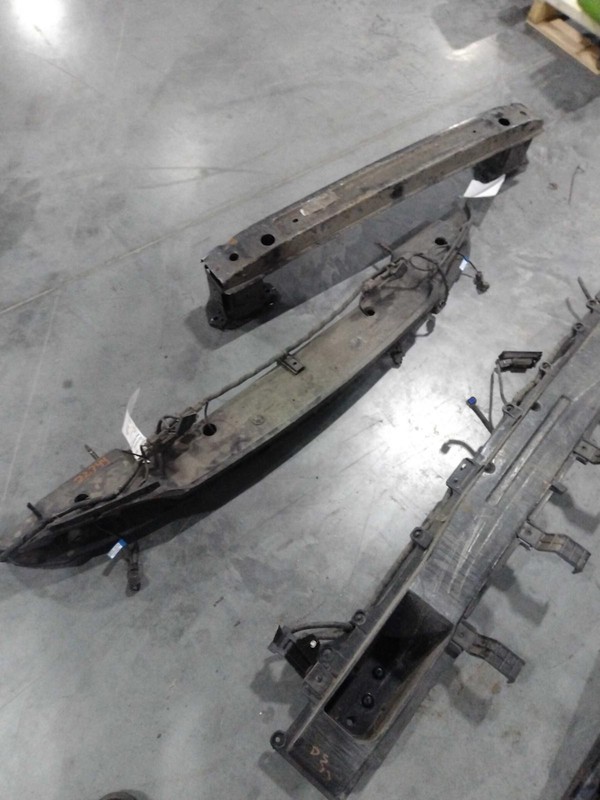 2013 KIA Sportage Silver Bumper Impact Bar OEM Good Condition 866303W020
