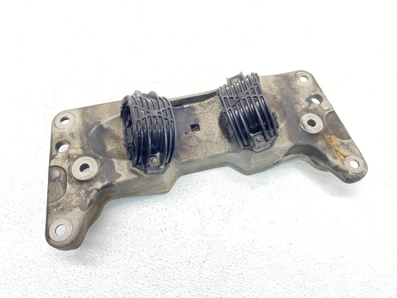 BMW F01 F02 F06 F10 F12 F13 Transmission Crossmember Mount Bracket Support OEM✅