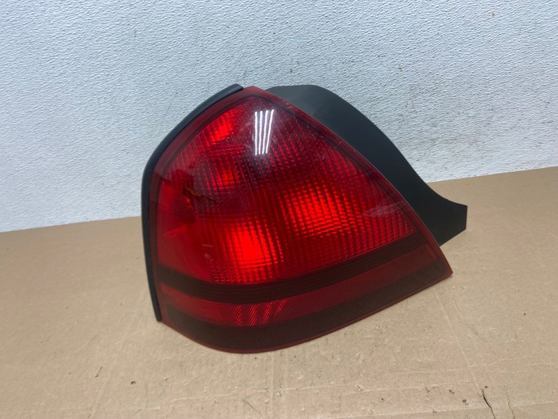 2003-2011 Mercury Grand Marquis Left Driver Lh Side Tail Light OEM AE5038 LK