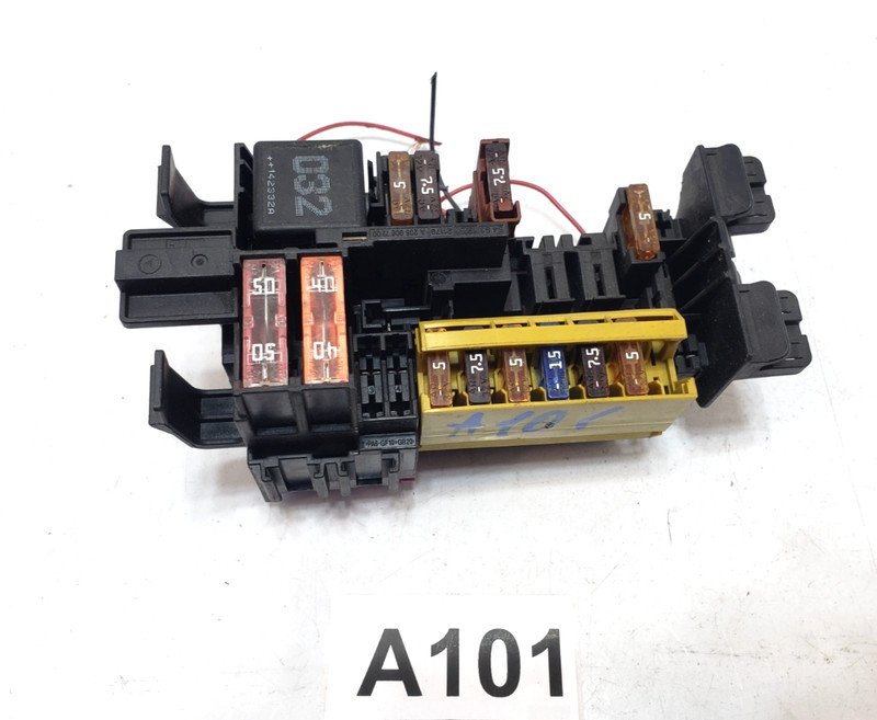 ✅ 15-23 OEM Mercedes W213 E43 W205 C300 C43 C63 Engine Fuse Relay Box Module