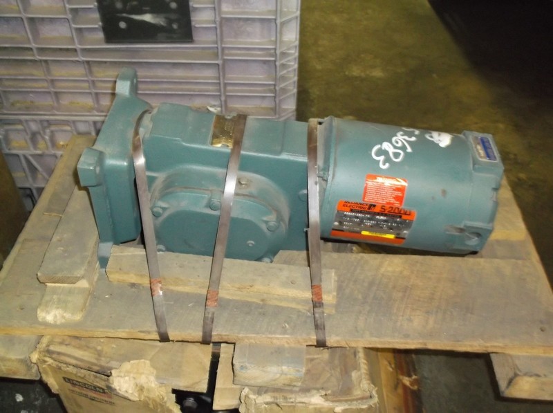 Reliance Dutymaster AC Motor 5-2000 1653683 P56H51358-TY Master XL Gearmotor 1/3