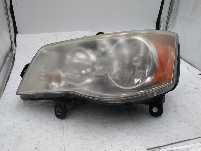 2014 Dodge Caravan Left Headlight Assembly Grey OEM 710044 Used 238K Miles