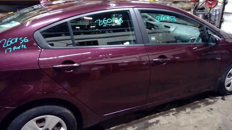 Passenger Right Rear Side Door Sedan Fits 17-18 FORTE 1784758