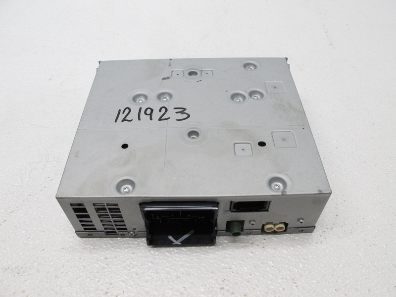 10-17 AUDI 8T A5 S5 A4 C6 A6 TRUNK RADIO RECEIVER AUDIO SYSTEM HARMAN BECKER 121