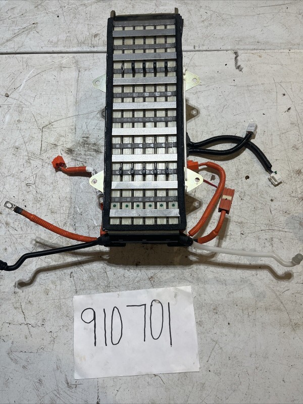 Toyota Highlander Lexus RX400h Center 6 Cell Hybrid Battery Pack