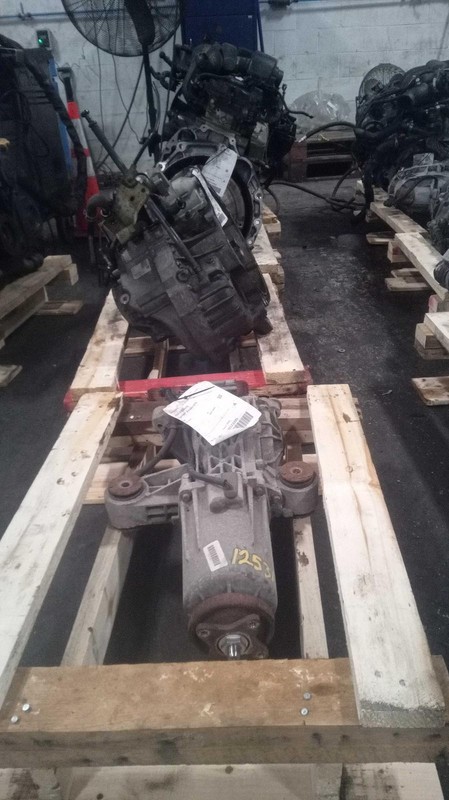 2010 Chevrolet Equinox Differential Carrier Assembly 4WD 2.40L 148K OEM