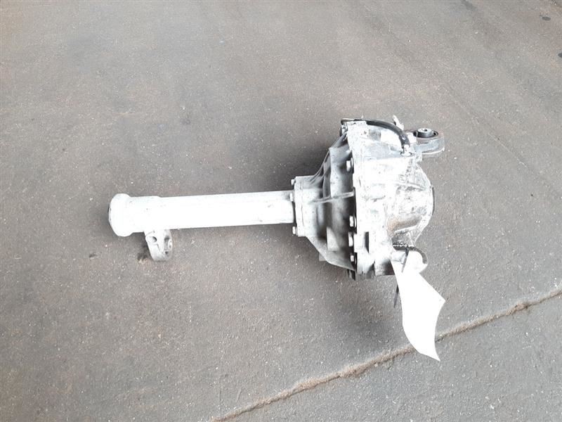 Range Rover Sport HSE 5.0L Front Differential Carrier LR039596