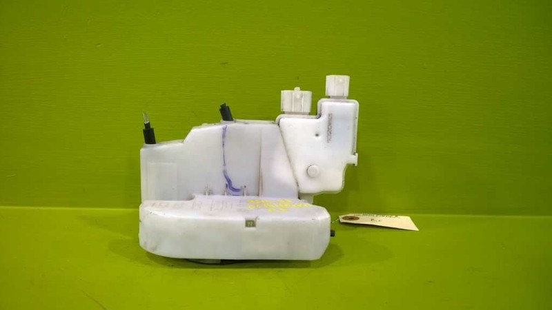 05 06 07 08 09 10 11 PATHFINDER PASSENGER RIGHT FRONT DOOR LOCK LATCH 3215-33