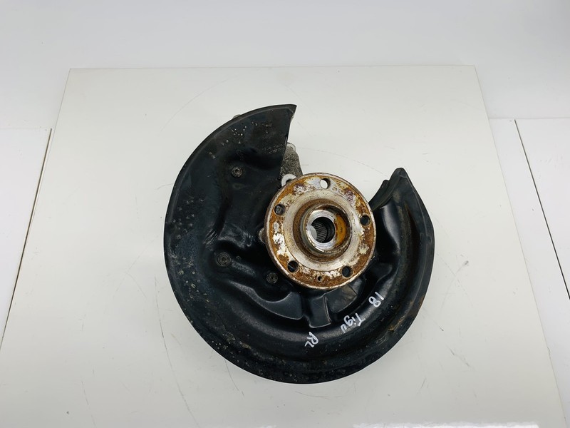 17-18 VOLKSWAGEN TIGUAN LIMITED AWD REAR LEFT SPINDLE KNUCKLE WHEEL HUB OEM