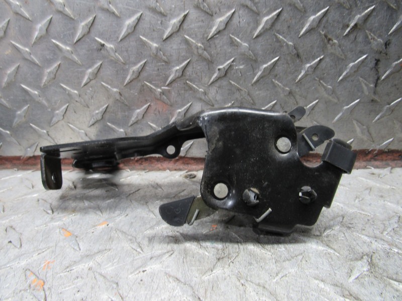 2005 CHEVROLET TRAILBLAZER REAR LIFTGATE GLASS LATCH LOCKACTUATOR
