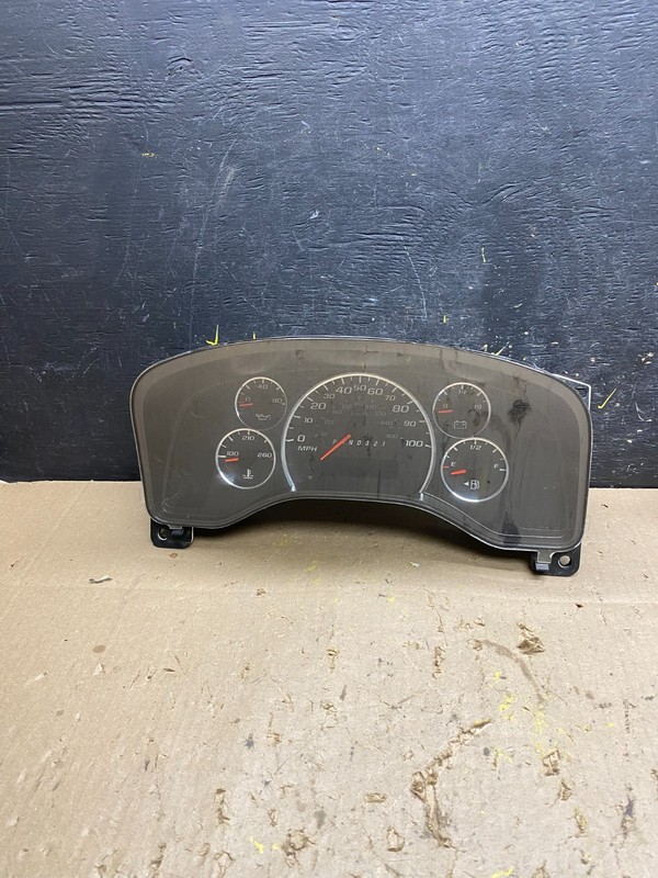 2008 to 2010 Chevrolet Express 1500 Speedometer Cluster Gauge U5171 DG