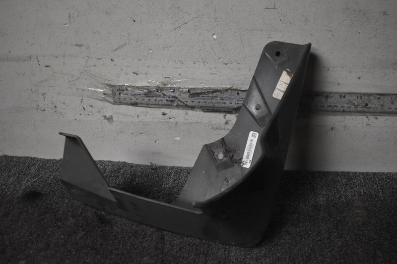 2023 INFINITI QX60 FRONT RIGHT SIDE SPLASH GUARD FACTORY OEM