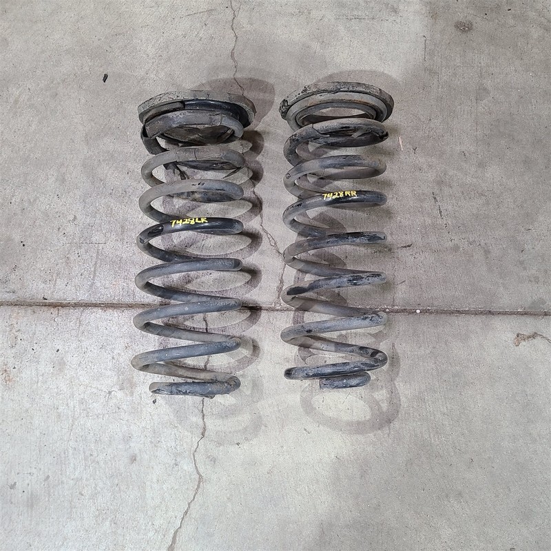94-98 Mustang Gt Rear Suspension Coil Springs Pair Aa7428