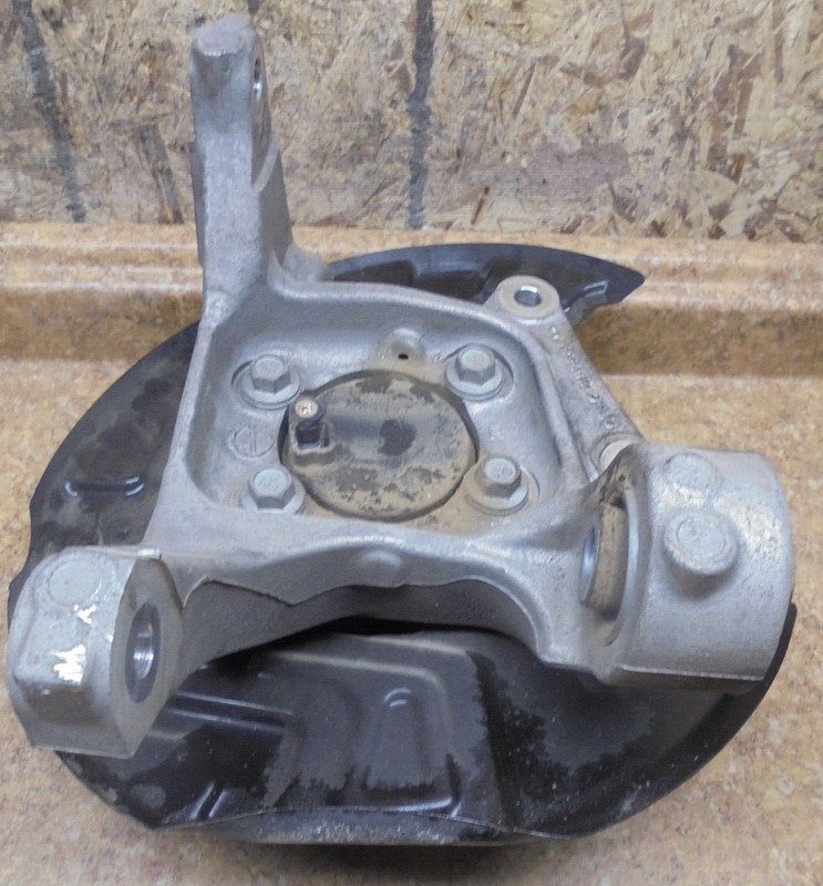 2016 Ford Fusion 1.5L 1.5 Suspension Rear Back Axle Hub Knuckle Right Passenger