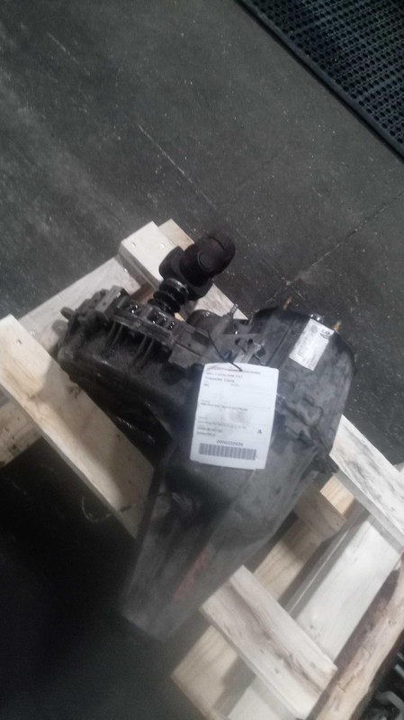 2004 Cadillac Escalade EXT Transfer Case Assembly OEM 177k Miles 4WD