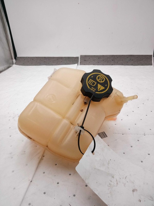 2015 Buick Regal Engine Coolant Reservoir OEM White 2.0L 116K Miles
