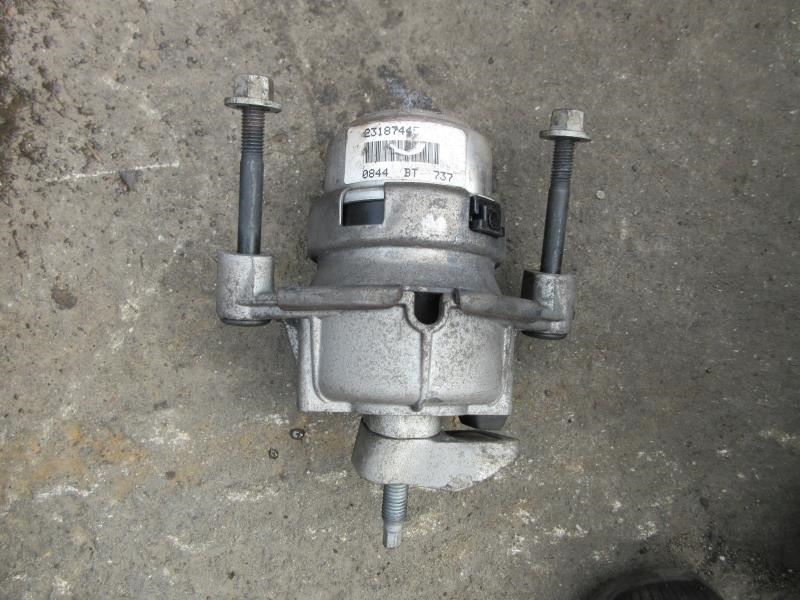 2014-2019 Chevy Corvette C7 OEM Left Driver Side Transmission Mount 23187445