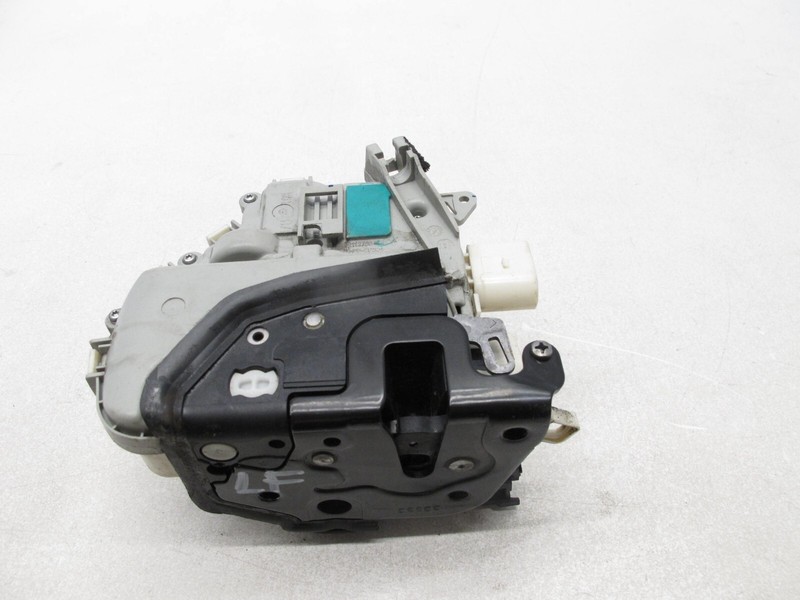 10-22 AUDI B8 A4 S4 A8 Q3 Q5 Q7 DOOR LATCH LOCK ACTUATOR OEM FRONT LEFT 013024B