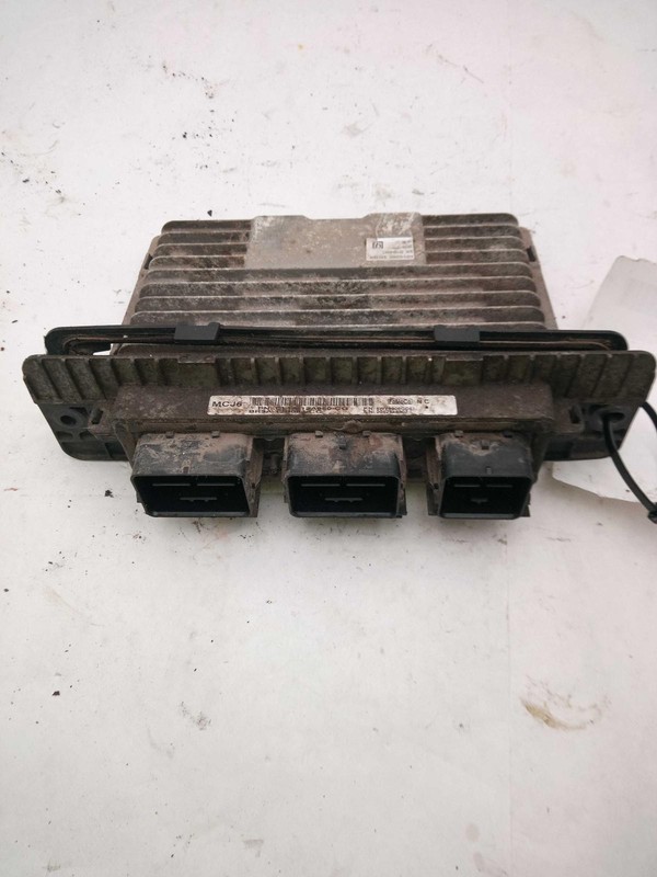 2013 Ford Expedition Engine Control Module ECM 5.4L OEM NJ25-27352-696431