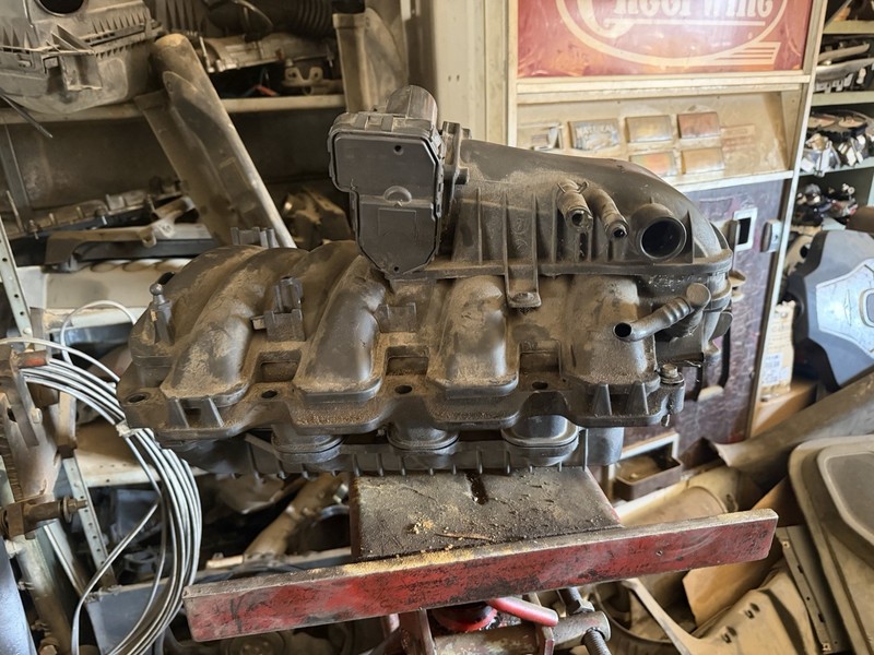 10-13 DODGE RAM 1500 Dakota 4.7 AIR INTAKE MANIFOLD PLENUM