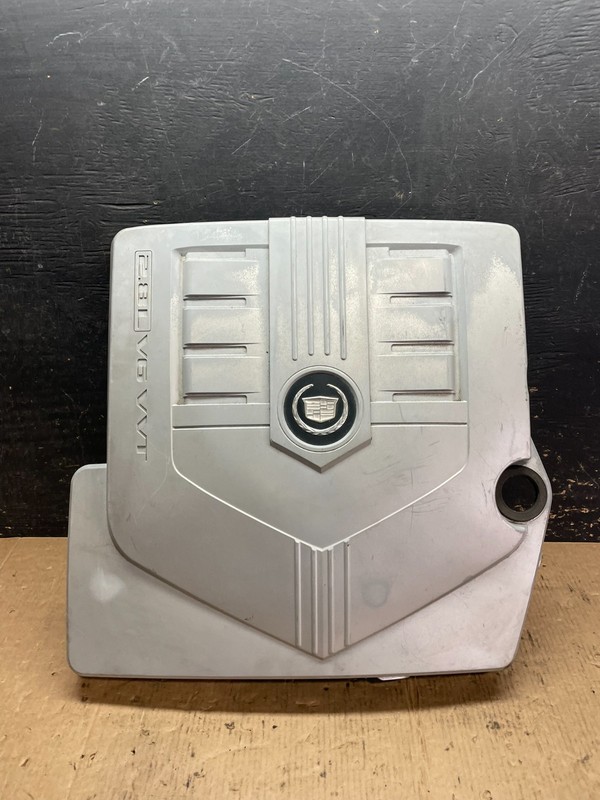 2004 to 2007Cadillac CTS 2.8L Plastic Engine Cover Shield OEM z6021 DG
