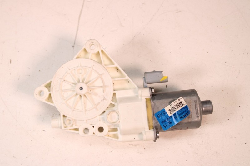 2009-2014 Hyundai Genesis Sedan OEM Driver Left side rear window motor 10 11