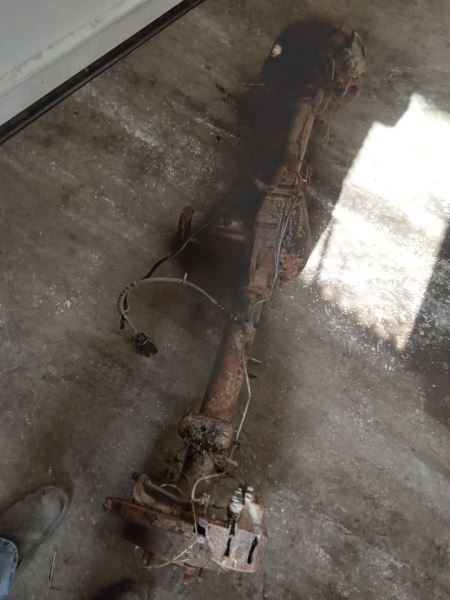 Rear Axle Rear Disc Brakes 9.75" Ring Gear Fits 00-03 FORD F150 PICKUP 105793