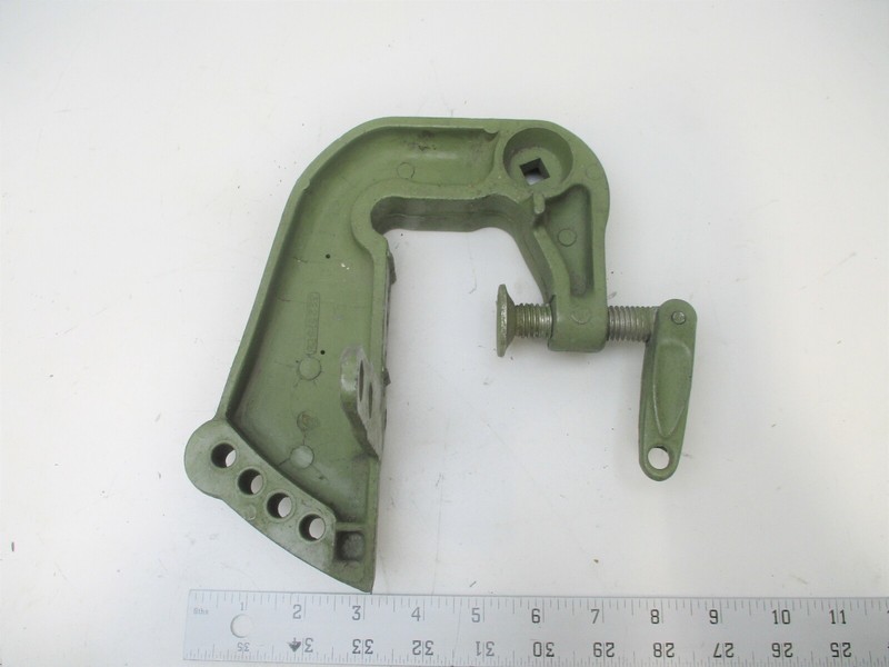Evinrude/Johnson Stern Bracket W/ Clamp Screw Port 25-35 HP 322576 388036