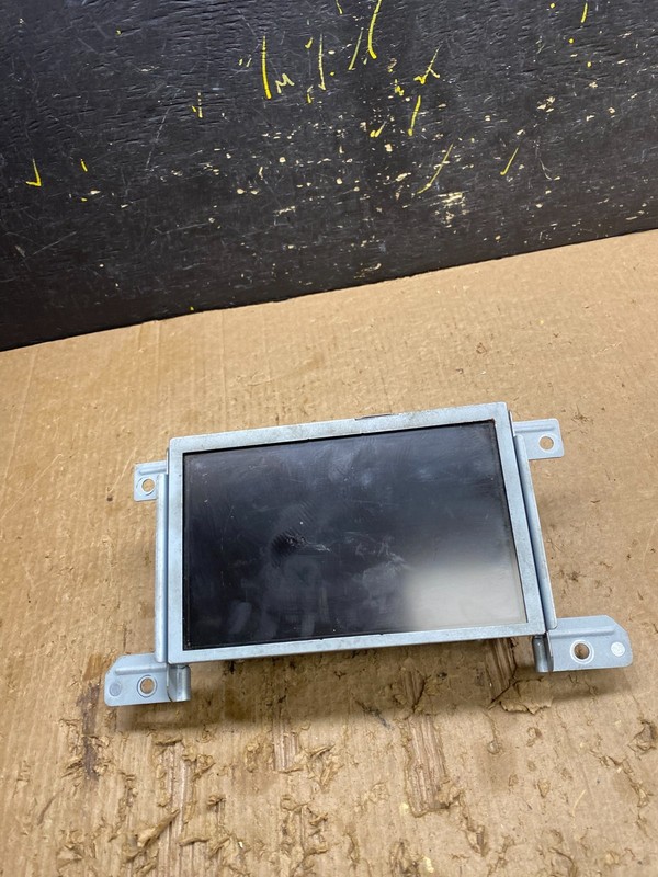 2013-2015 Lincoln MKT Radio 8" Screen With Sync 2 Module de9t-18b955-fb Z9689 DG